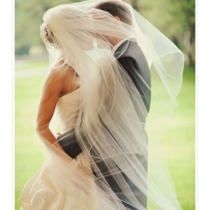 10 Fotos de boda beso oculto con velo