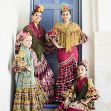 Todo Ideas en pilar vera moda flamenca
